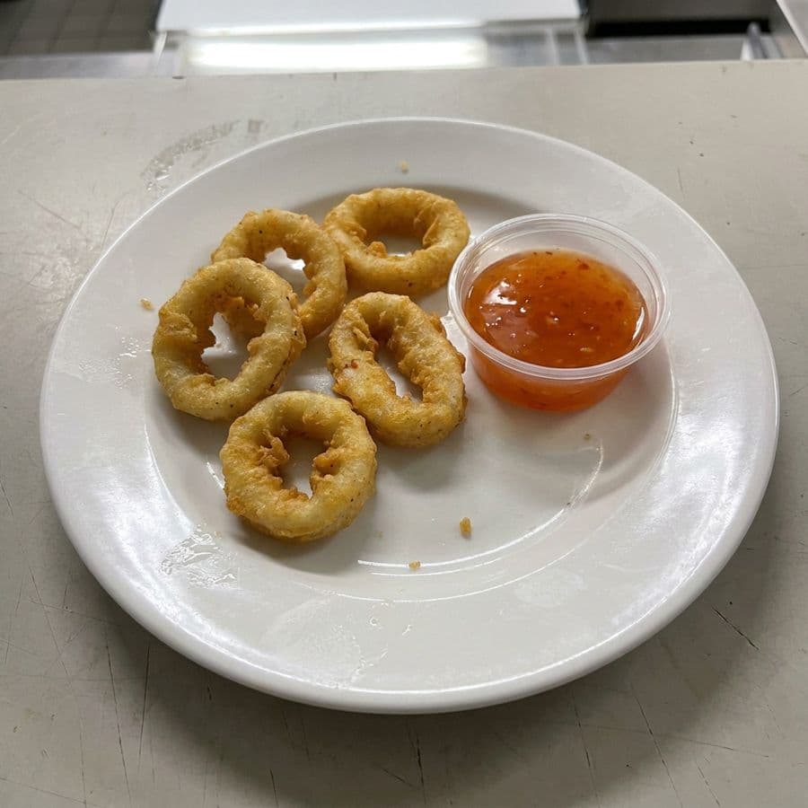Crispy Fried Calamari / Muc Chien Gion (6 Pieces)