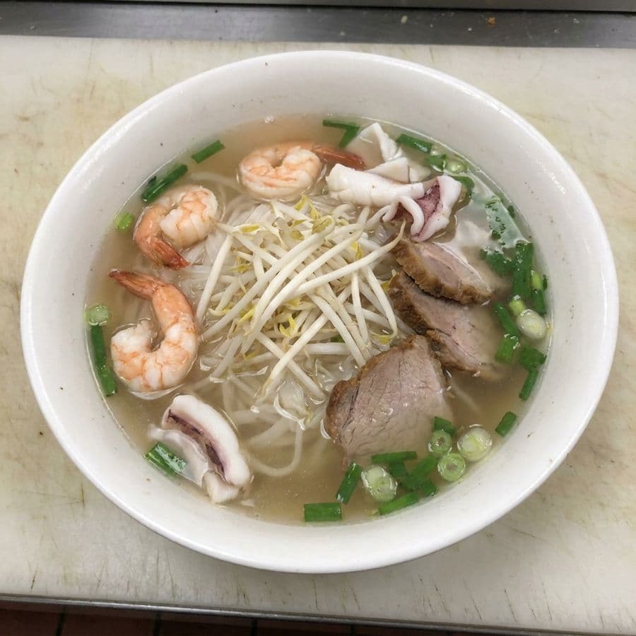 Rice Noodle Soup / Hu Tieu