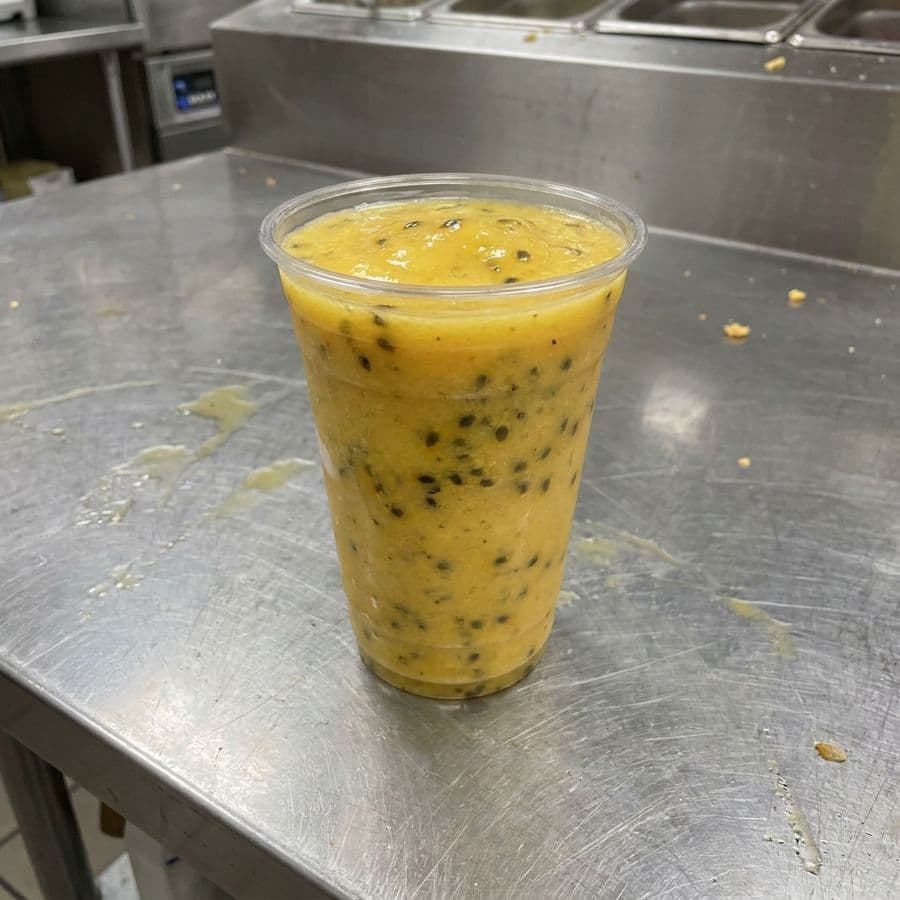 Passion Fruit Smoothie / Chanh Day